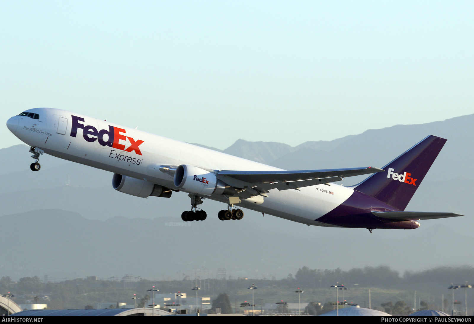 Aircraft Photo of N142FE | Boeing 767-300F | FedEx Express | AirHistory.net #447097