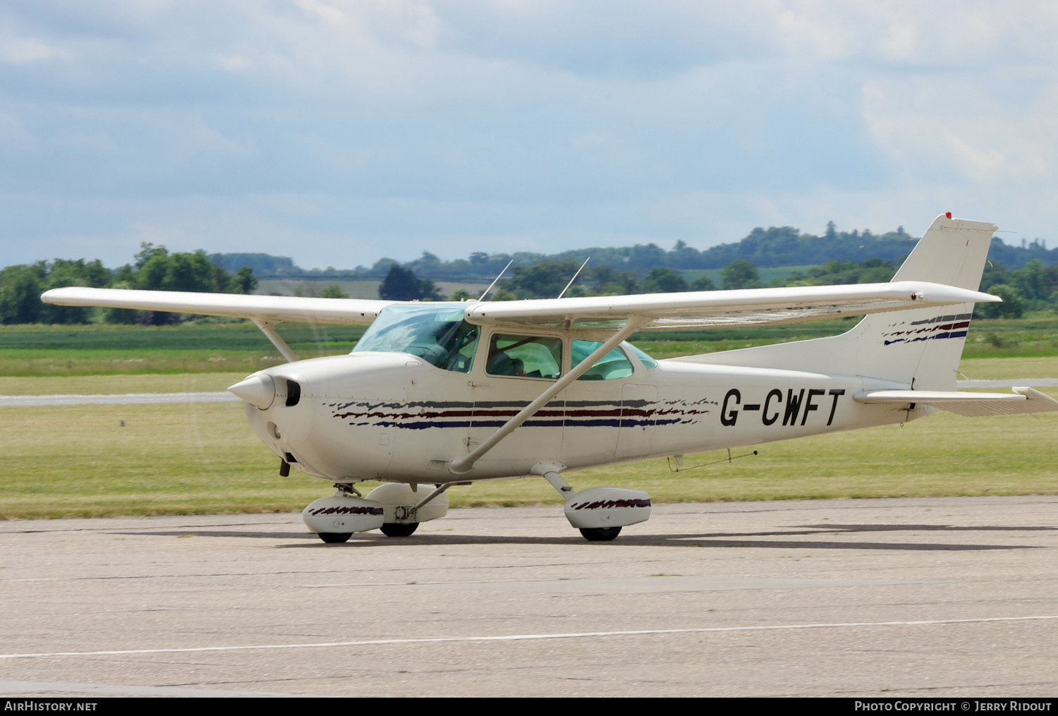 Aircraft Photo of G-CWFT | Cessna 172N | AirHistory.net #447253
