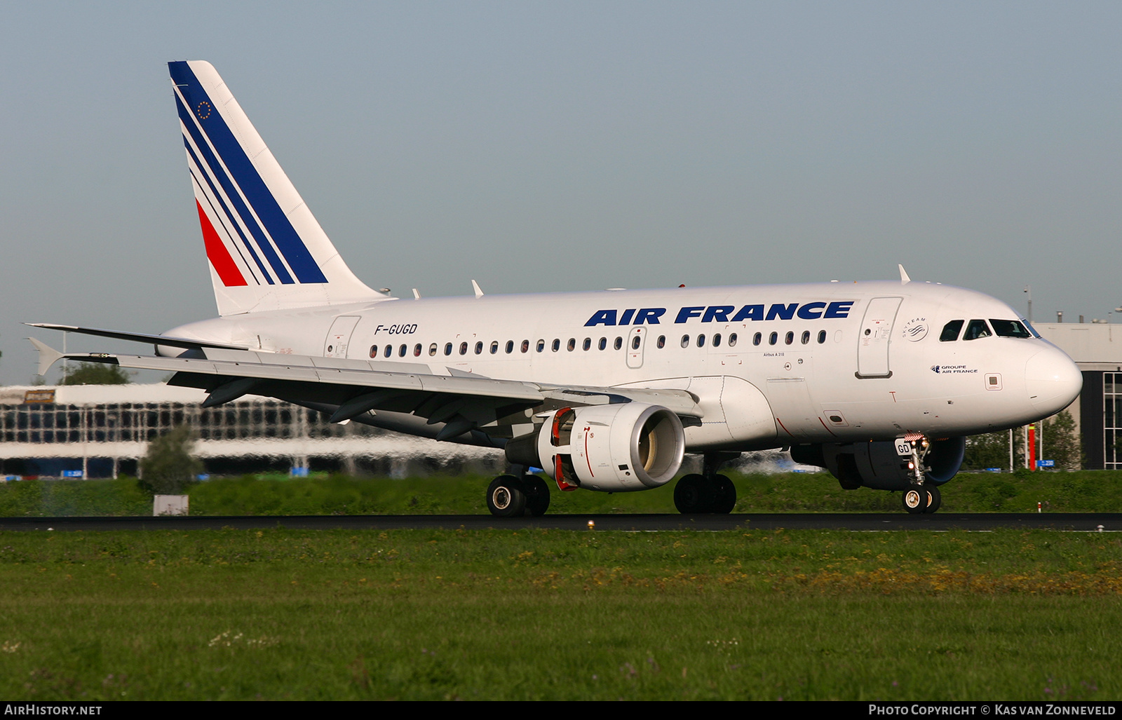 Aircraft Photo of F-GUGD | Airbus A318-111 | Air France | AirHistory.net #447302