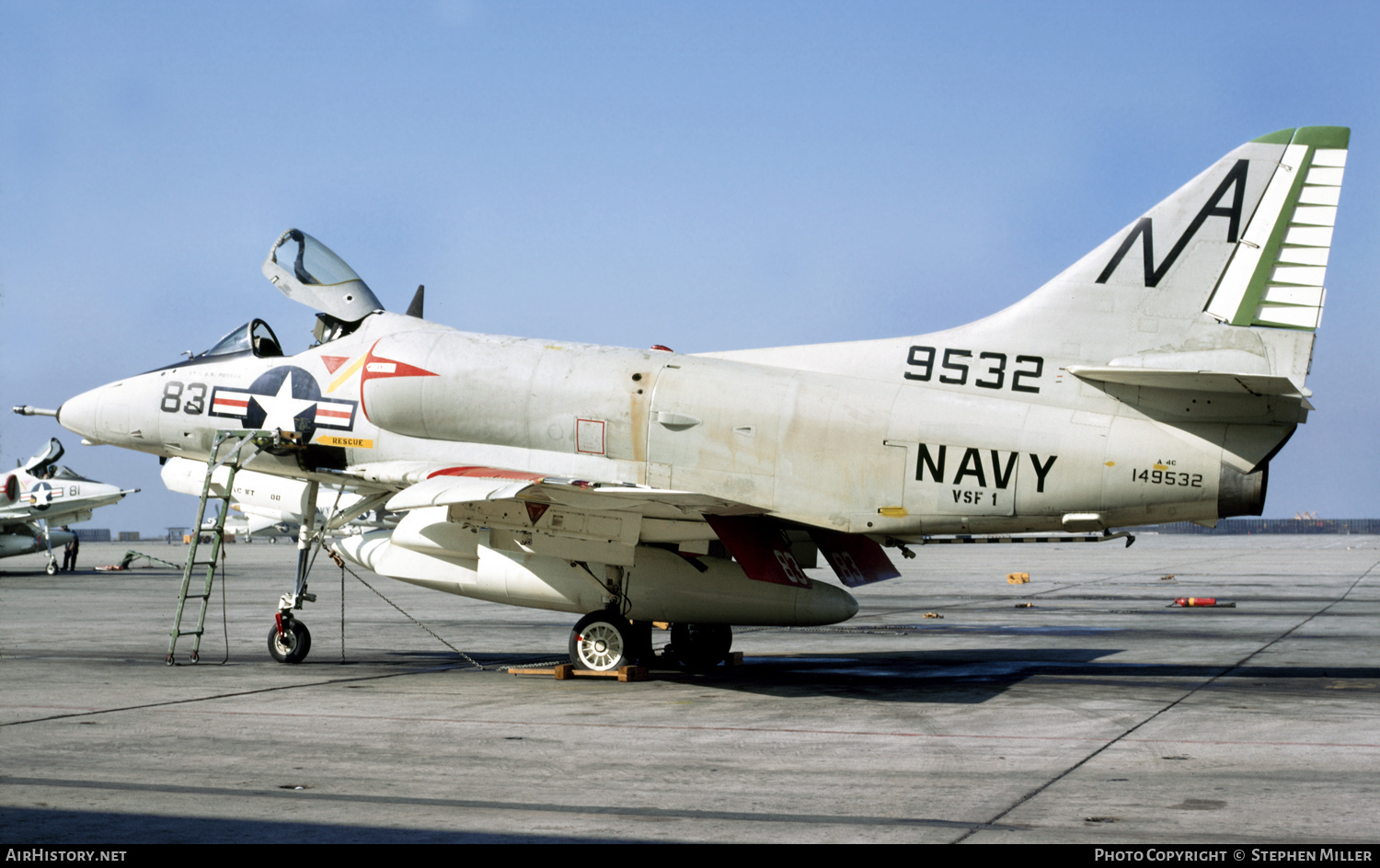 Aircraft Photo of 149532 / 9532 | Douglas A-4C (A4D-2N) Skyhawk | USA - Navy | AirHistory.net #447330