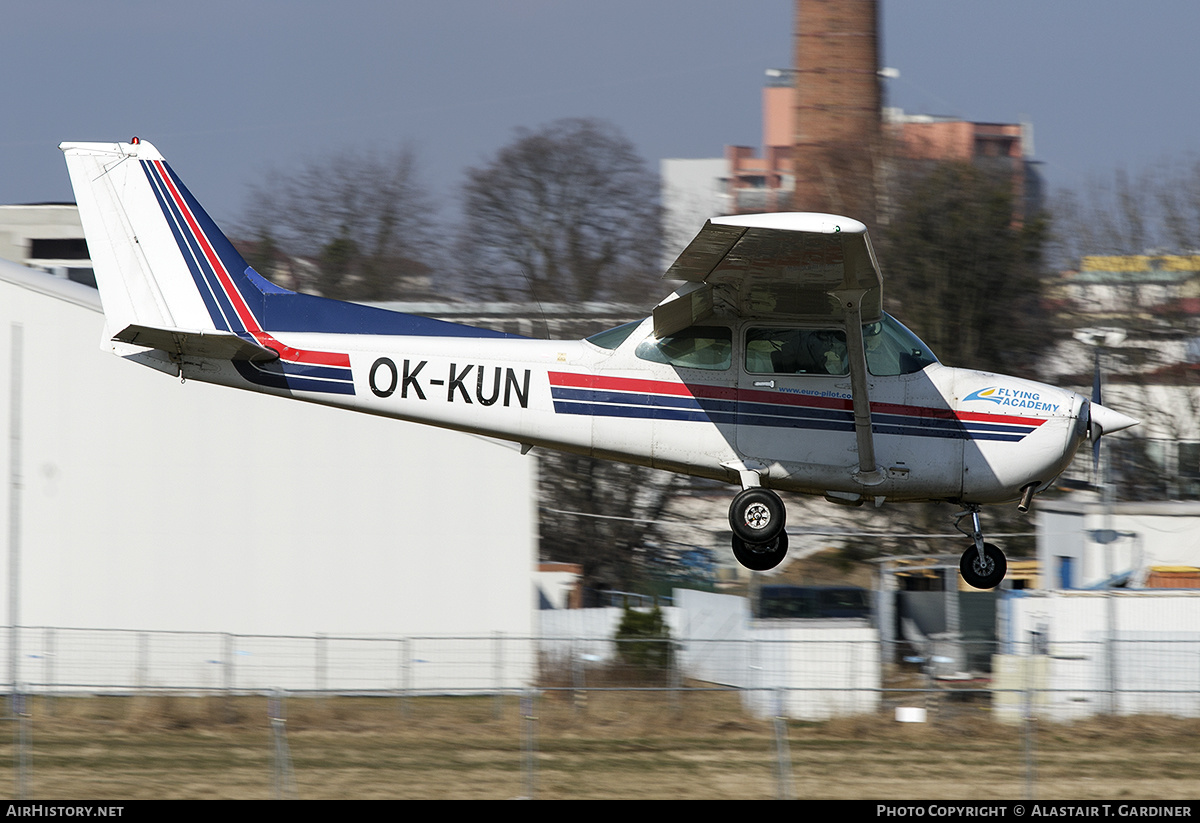 Aircraft Photo of OK-KUN | Cessna 172P Skyhawk II | Flying Academy | AirHistory.net #447405