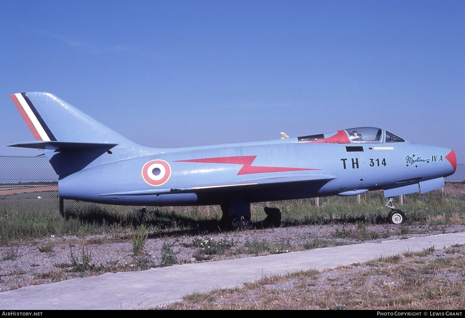Aircraft Photo of 59 | Dassault MD-454 Mystere IV A | France - Air Force | AirHistory.net #447702