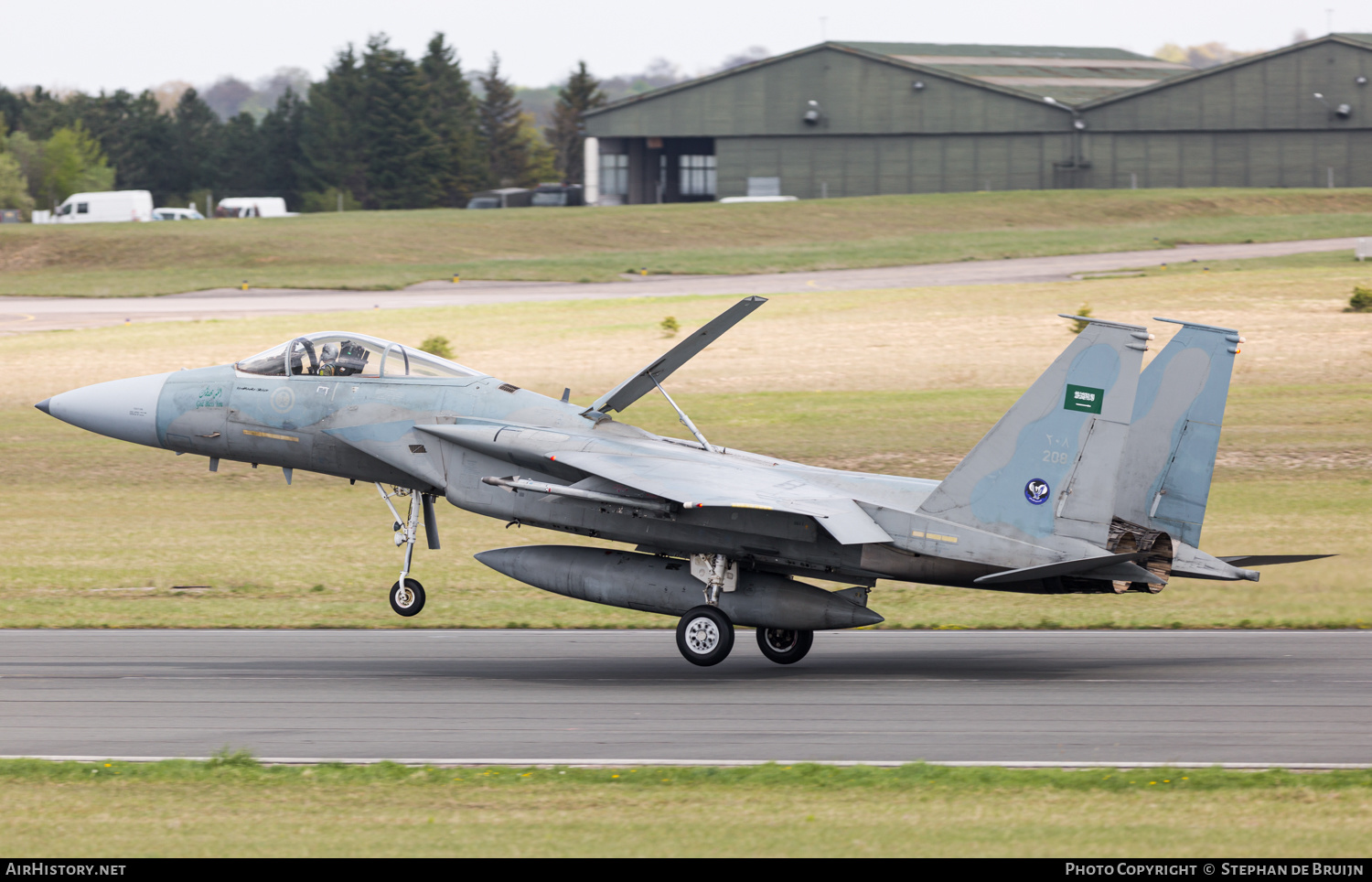 Aircraft Photo of 208 | McDonnell Douglas F-15C Eagle | Saudi Arabia - Air Force | AirHistory.net #447785