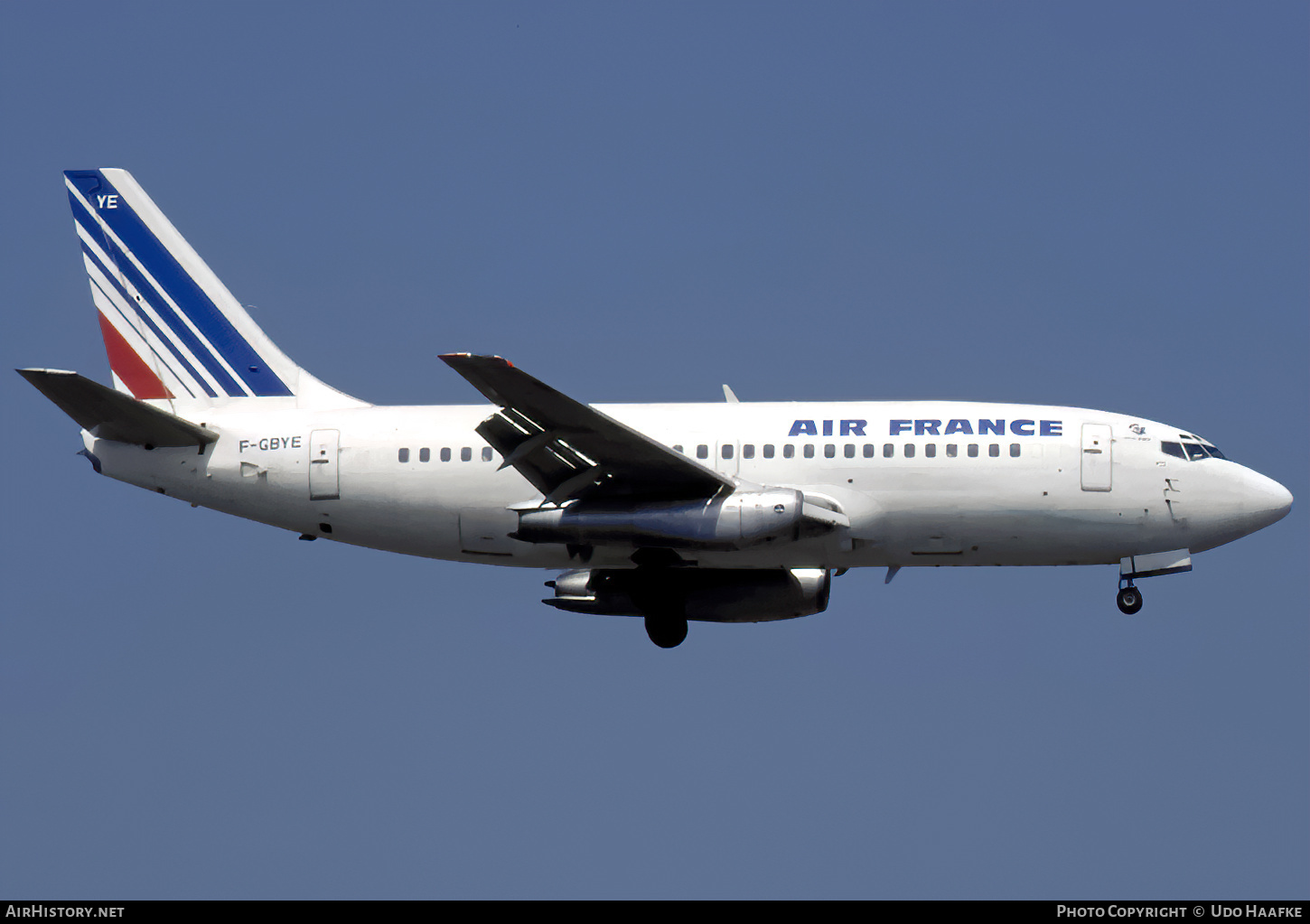 Aircraft Photo of F-GBYE | Boeing 737-228/Adv | Air France | AirHistory.net #447808