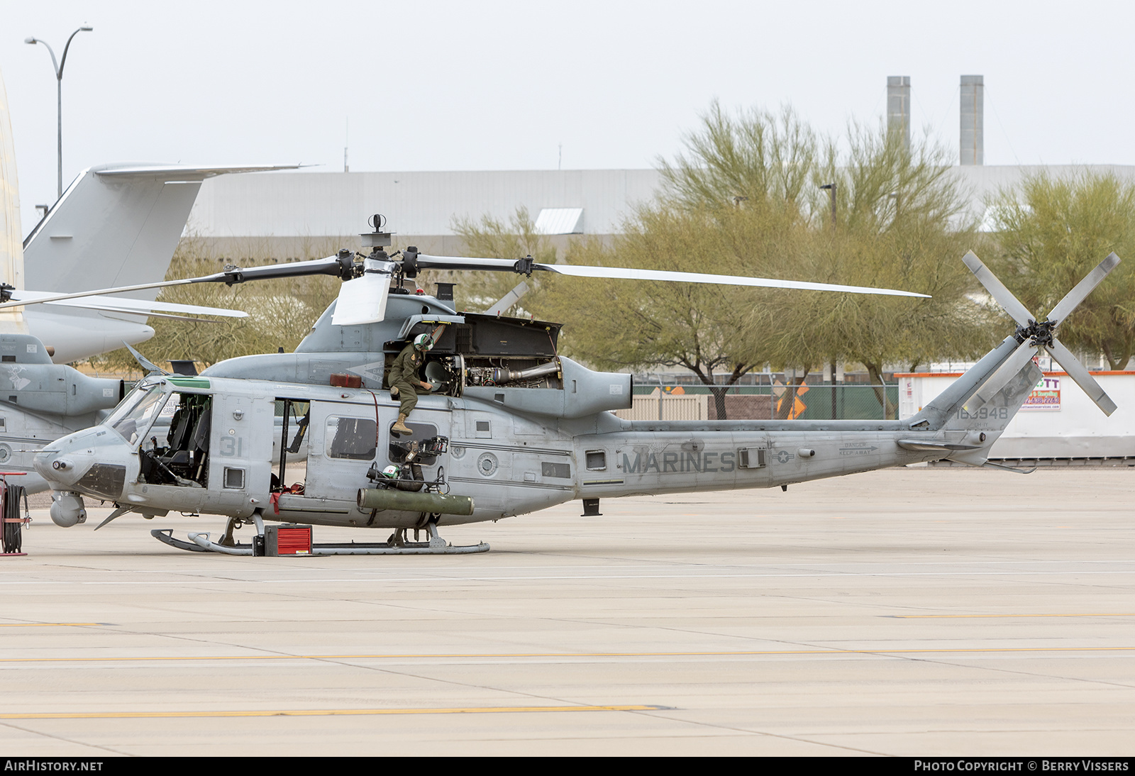 Aircraft Photo of 168948 | Bell UH-1Y Venom (450) | USA - Marines | AirHistory.net #447887