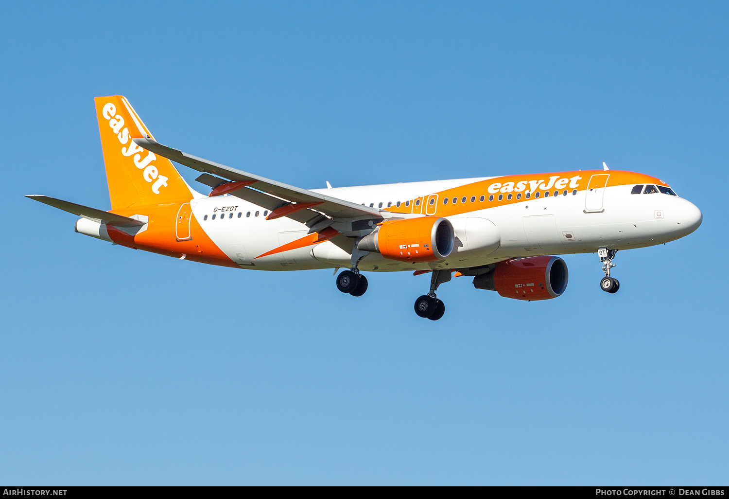 Aircraft Photo of G-EZOT | Airbus A320-214 | EasyJet | AirHistory.net #447910