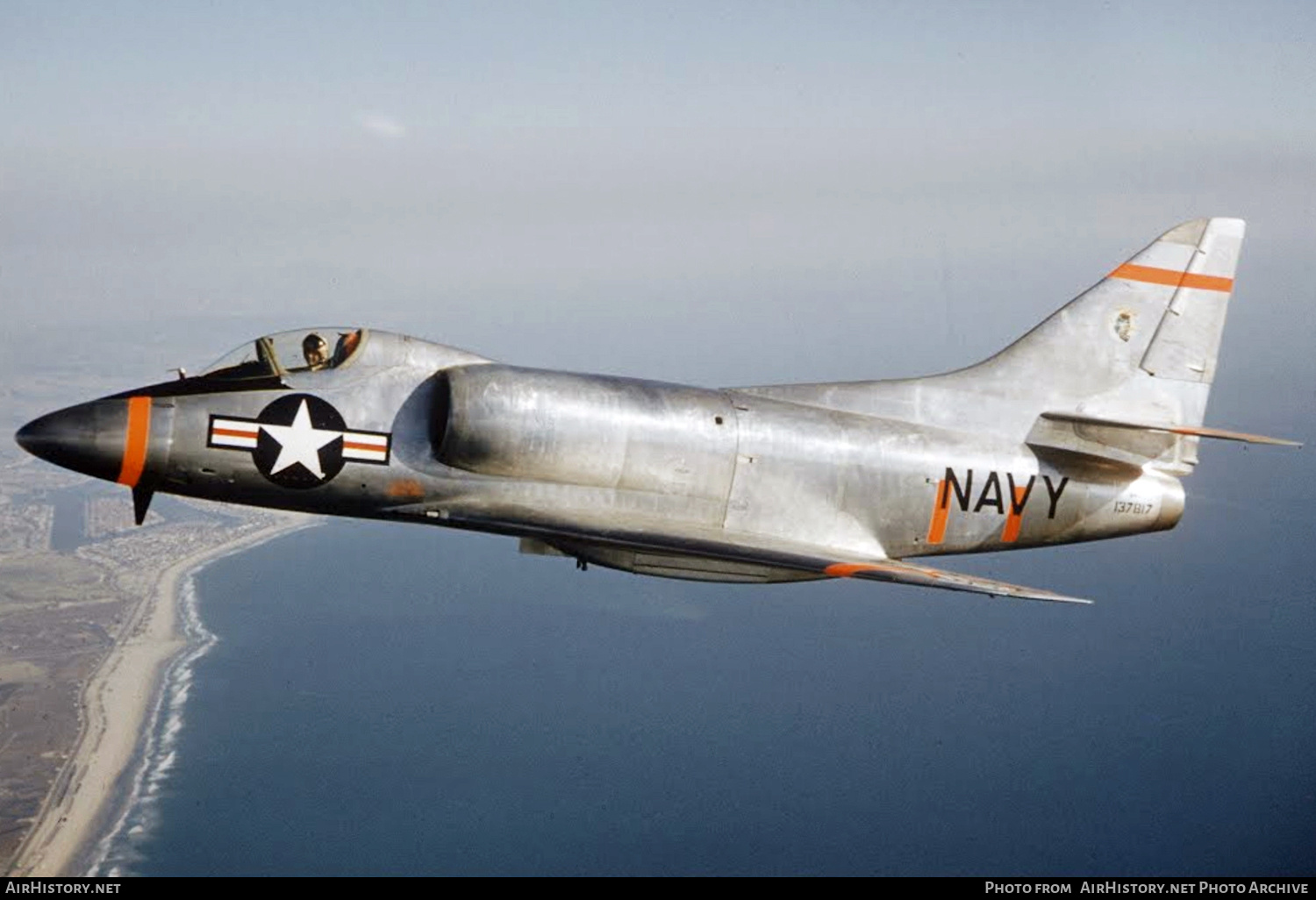 Aircraft Photo of 137817 | Douglas A4D-1 Skyhawk | USA - Navy | AirHistory.net #447921