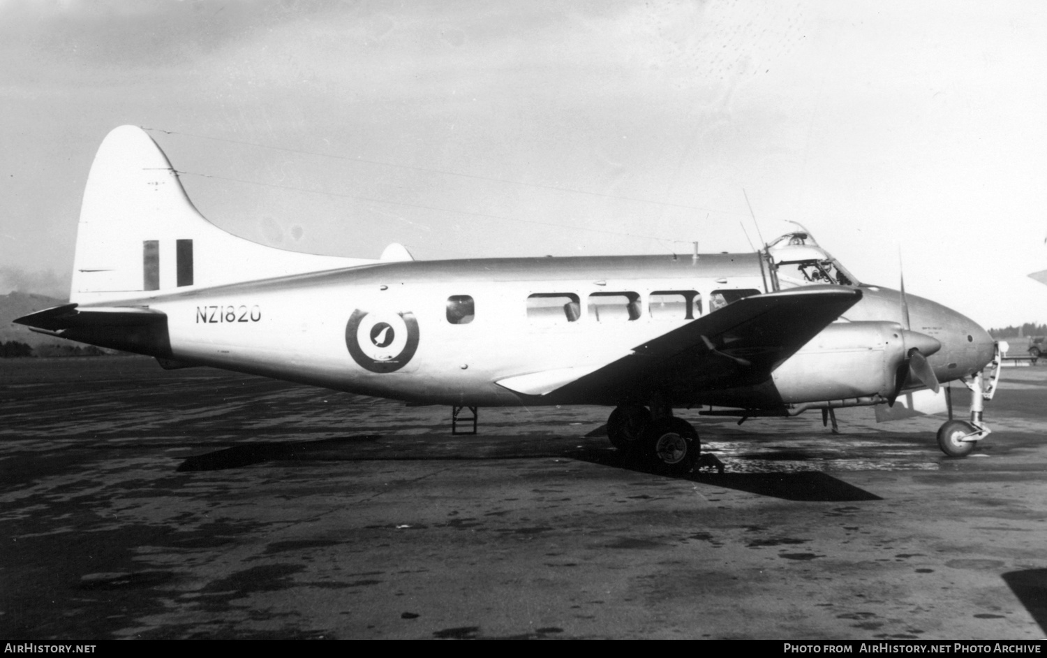 Aircraft Photo of NZ1820 | De Havilland D.H. 104 Devon C1 | New Zealand - Air Force | AirHistory.net #447950
