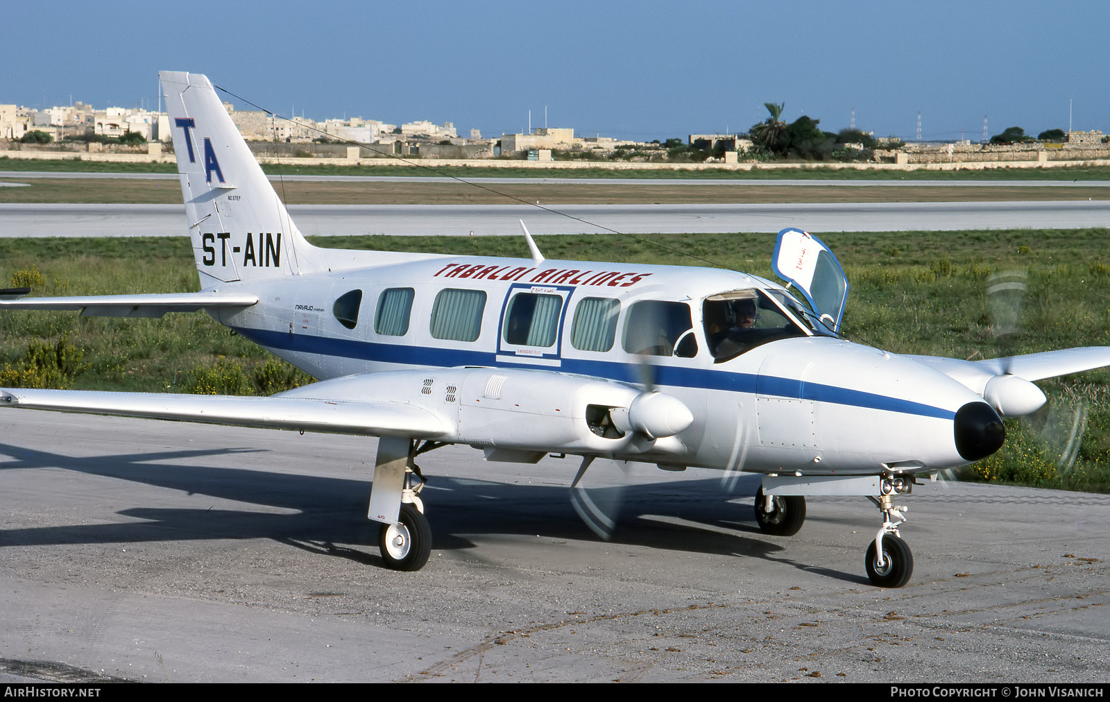 Aircraft Photo of ST-AIN | Piper PA-31-350 Navajo Chieftain | Tabaldi Airlines | AirHistory.net #447975