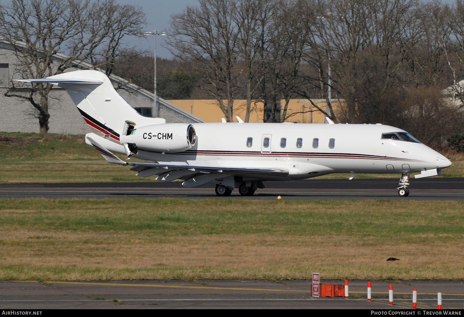Aircraft Photo of CS-CHM | Bombardier Challenger 350 (BD-100-1A10) | AirHistory.net #448058