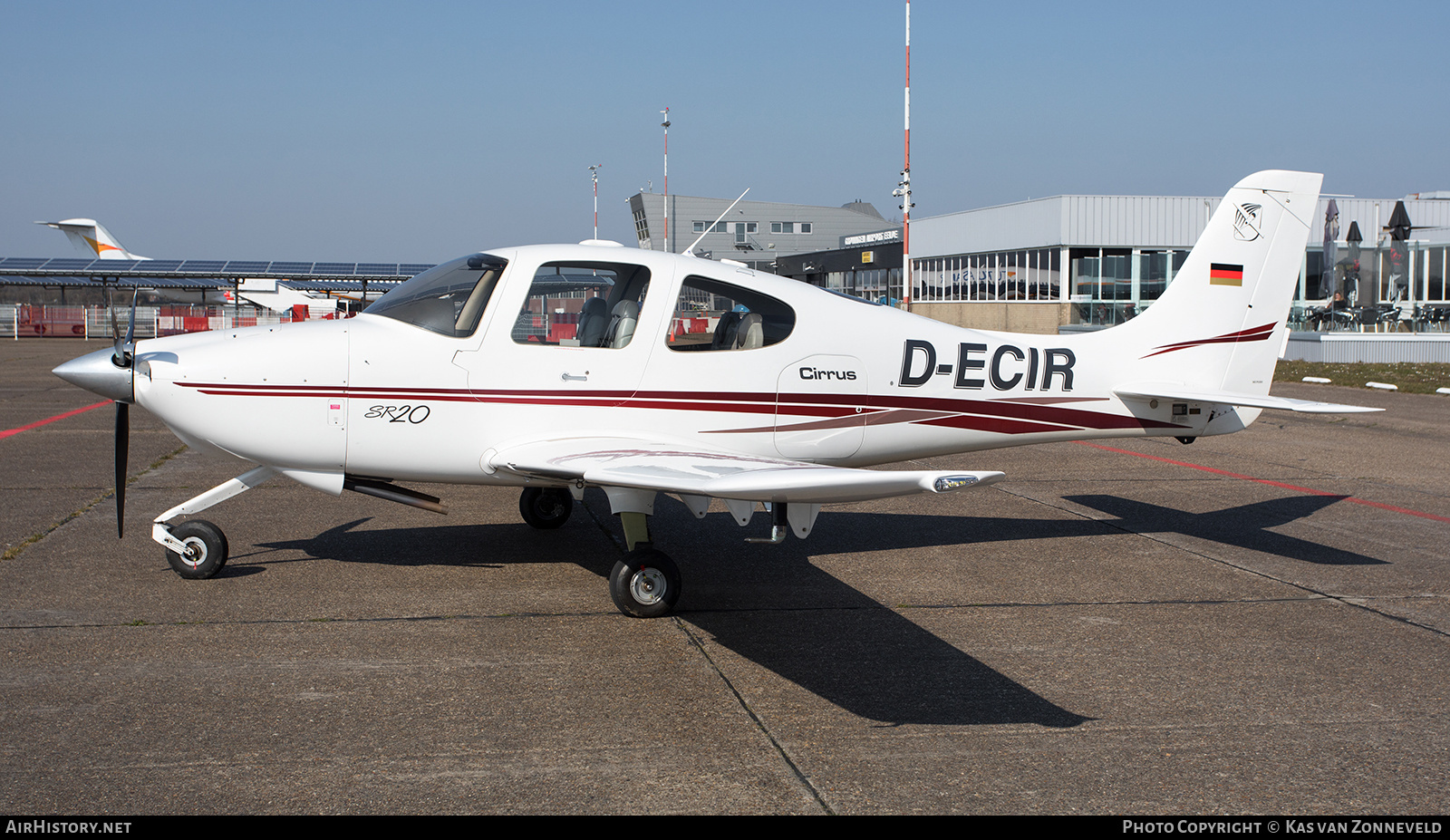 Aircraft Photo of D-ECIR | Cirrus SR-20 G1 | AirHistory.net #448063