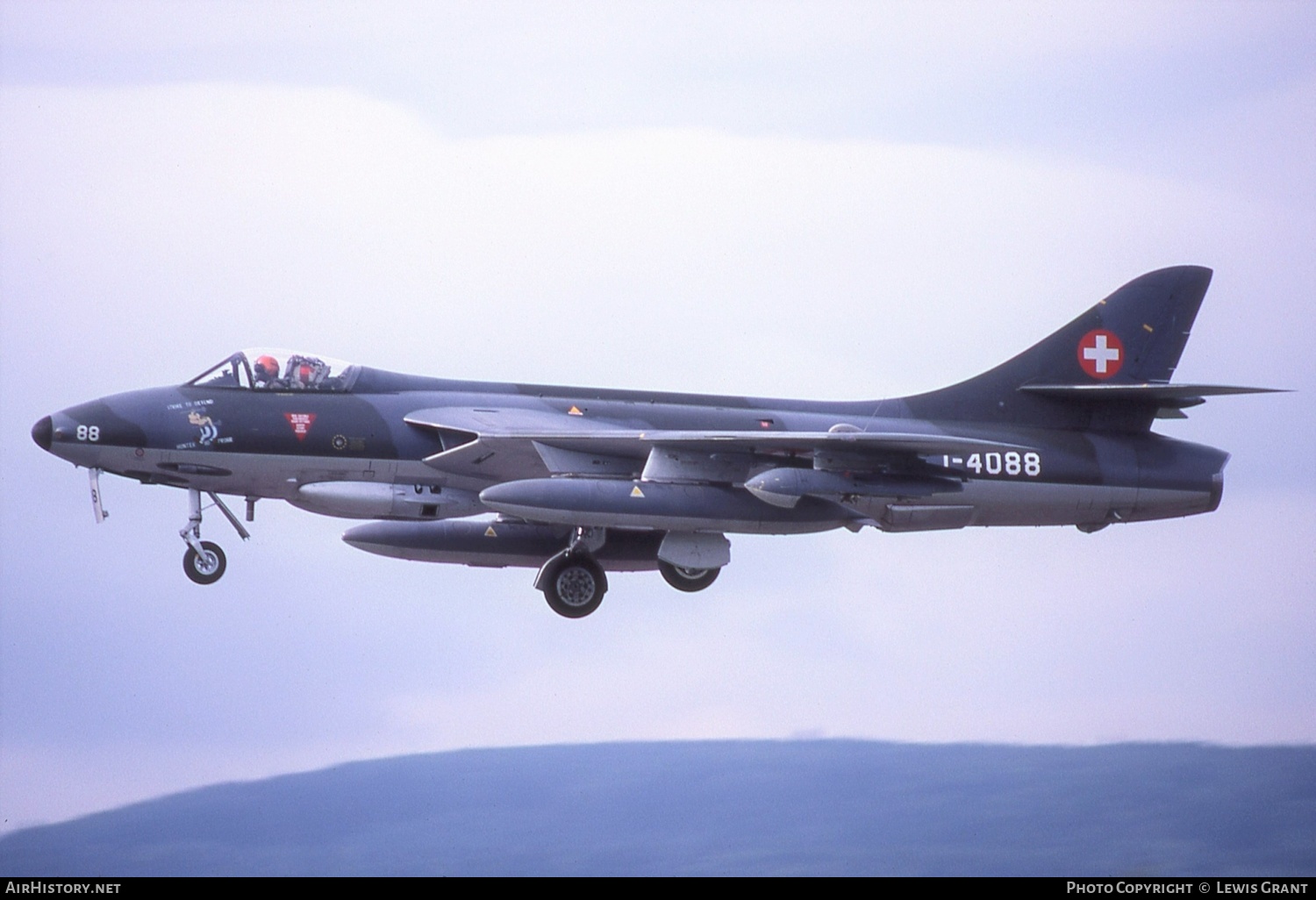 Aircraft Photo of J-4088 | Hawker Hunter F58 | Switzerland - Air Force | AirHistory.net #448089