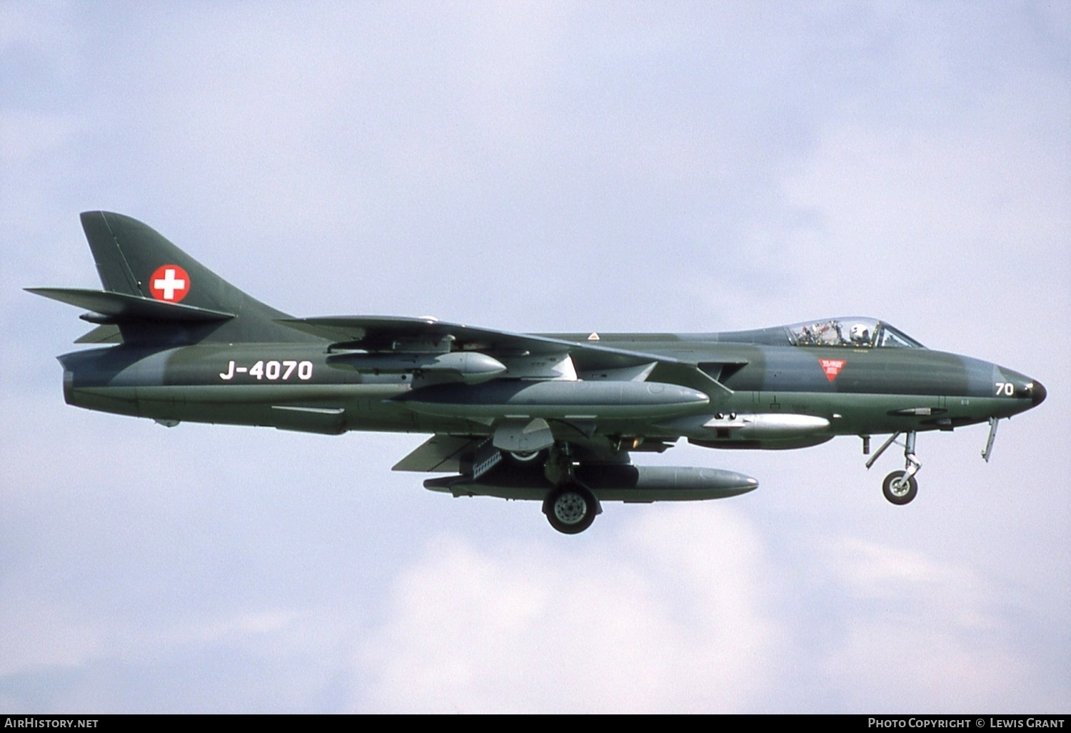 Aircraft Photo of J-4070 | Hawker Hunter F58 | Switzerland - Air Force | AirHistory.net #448091