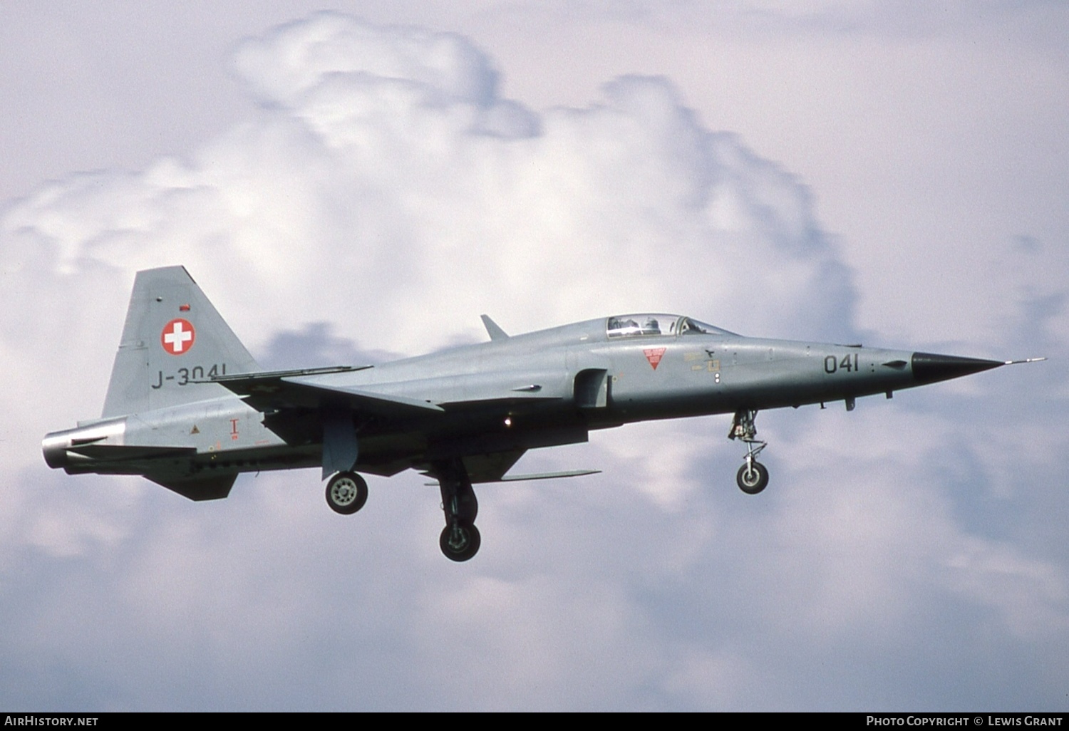 Aircraft Photo of J-3041 | Northrop F-5E Tiger II | Switzerland - Air Force | AirHistory.net #448099