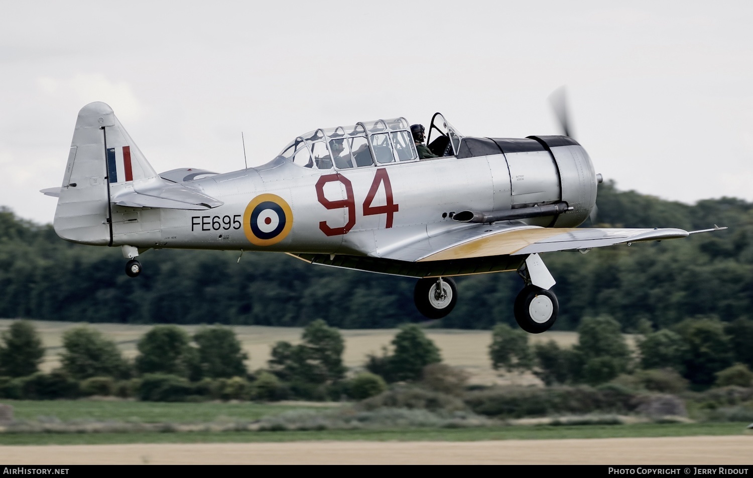 Aircraft Photo of G-BTXI / FE695 | North American AT-16 Harvard IIB | UK - Air Force | AirHistory.net #448121