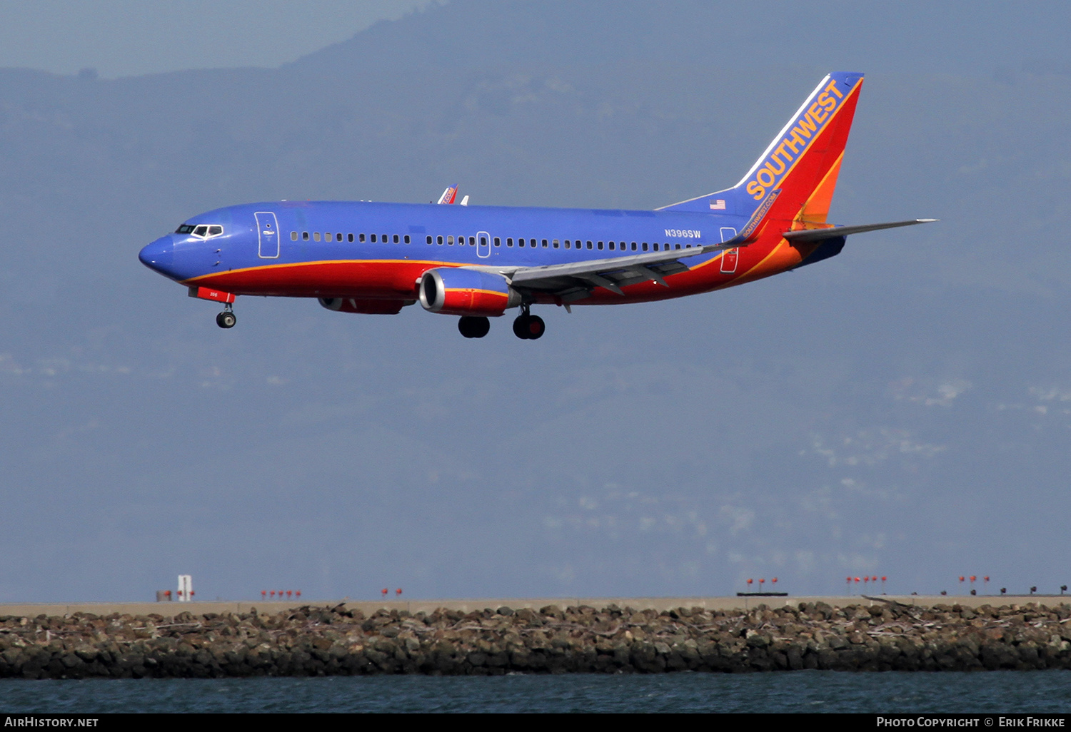 Aircraft Photo of N396SW | Boeing 737-3H4 | Southwest Airlines | AirHistory.net #448137