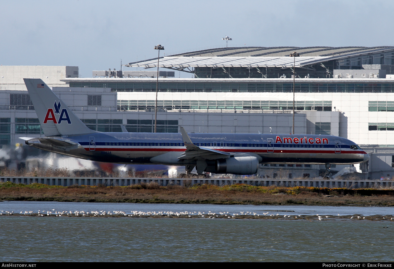 Aircraft Photo of N683A | Boeing 757-223 | American Airlines | AirHistory.net #448145