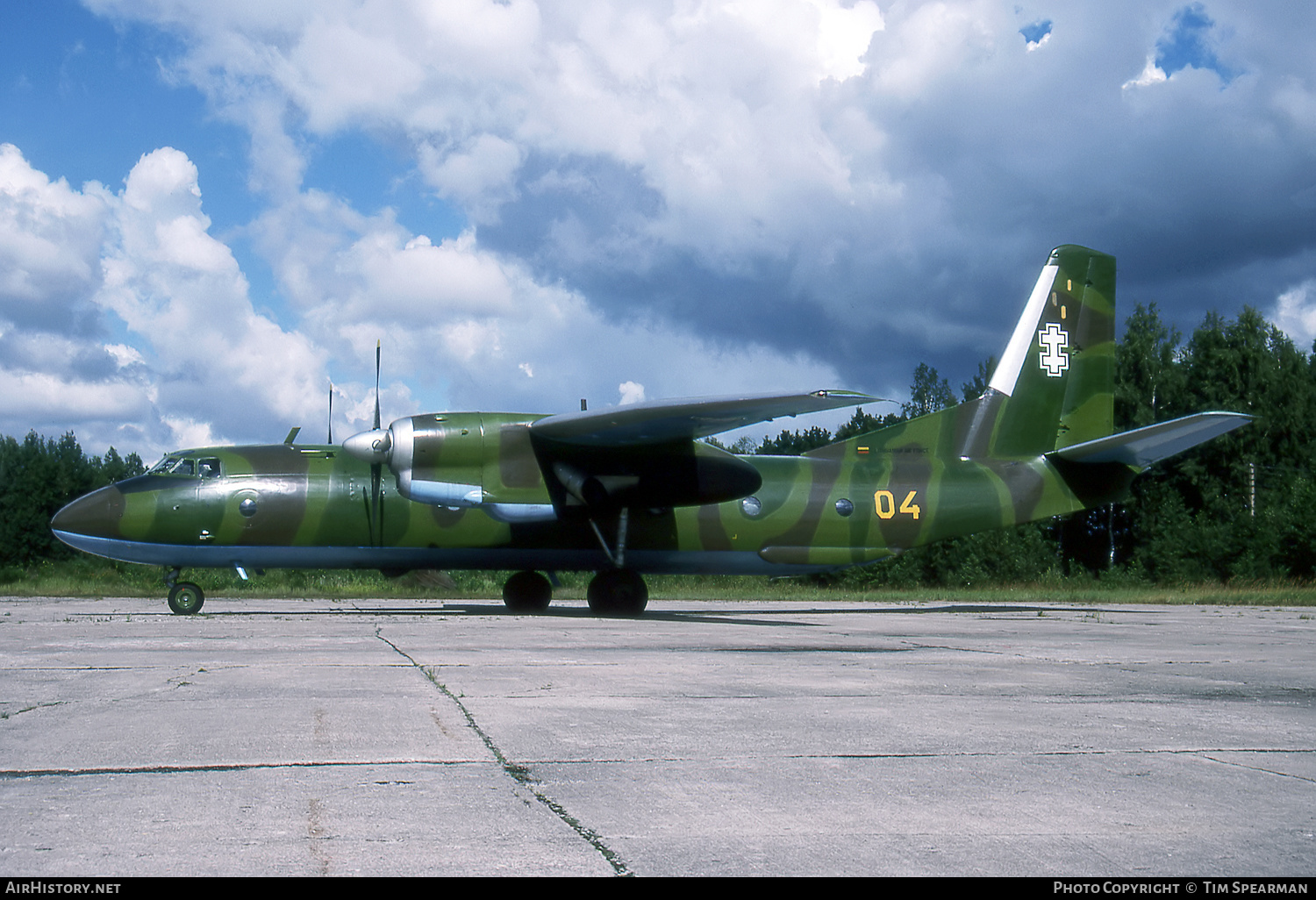 Aircraft Photo of 04 | Antonov An-26B | Lithuania - Air Force | AirHistory.net #448278