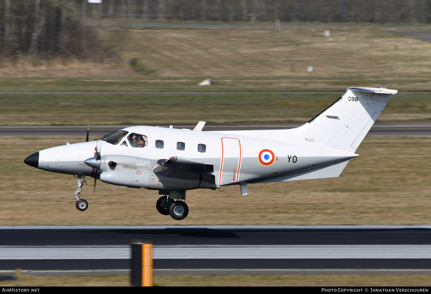 Aircraft Photo of 098 | Embraer EMB-121AA Xingu | France - Air Force | AirHistory.net #448284