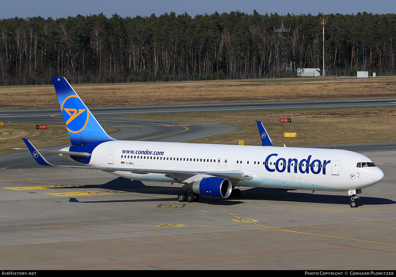 Aircraft Photo of D-ABUI | Boeing 767-330/ER | Condor Flugdienst | AirHistory.net #448325