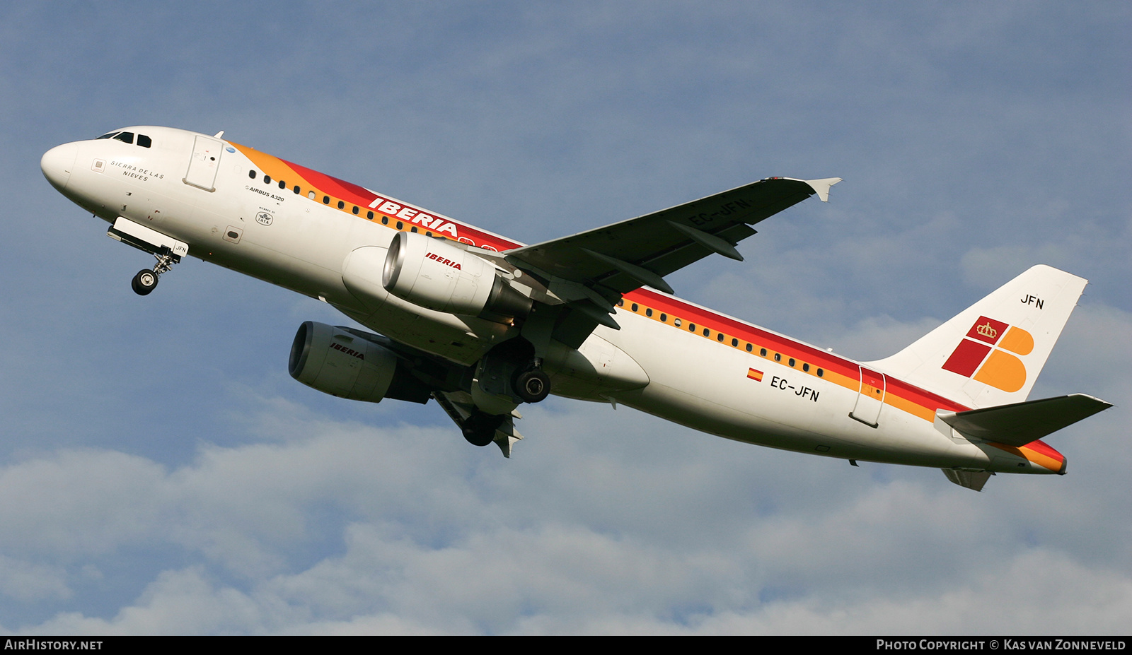 Aircraft Photo of EC-JFN | Airbus A320-214 | Iberia | AirHistory.net #448370