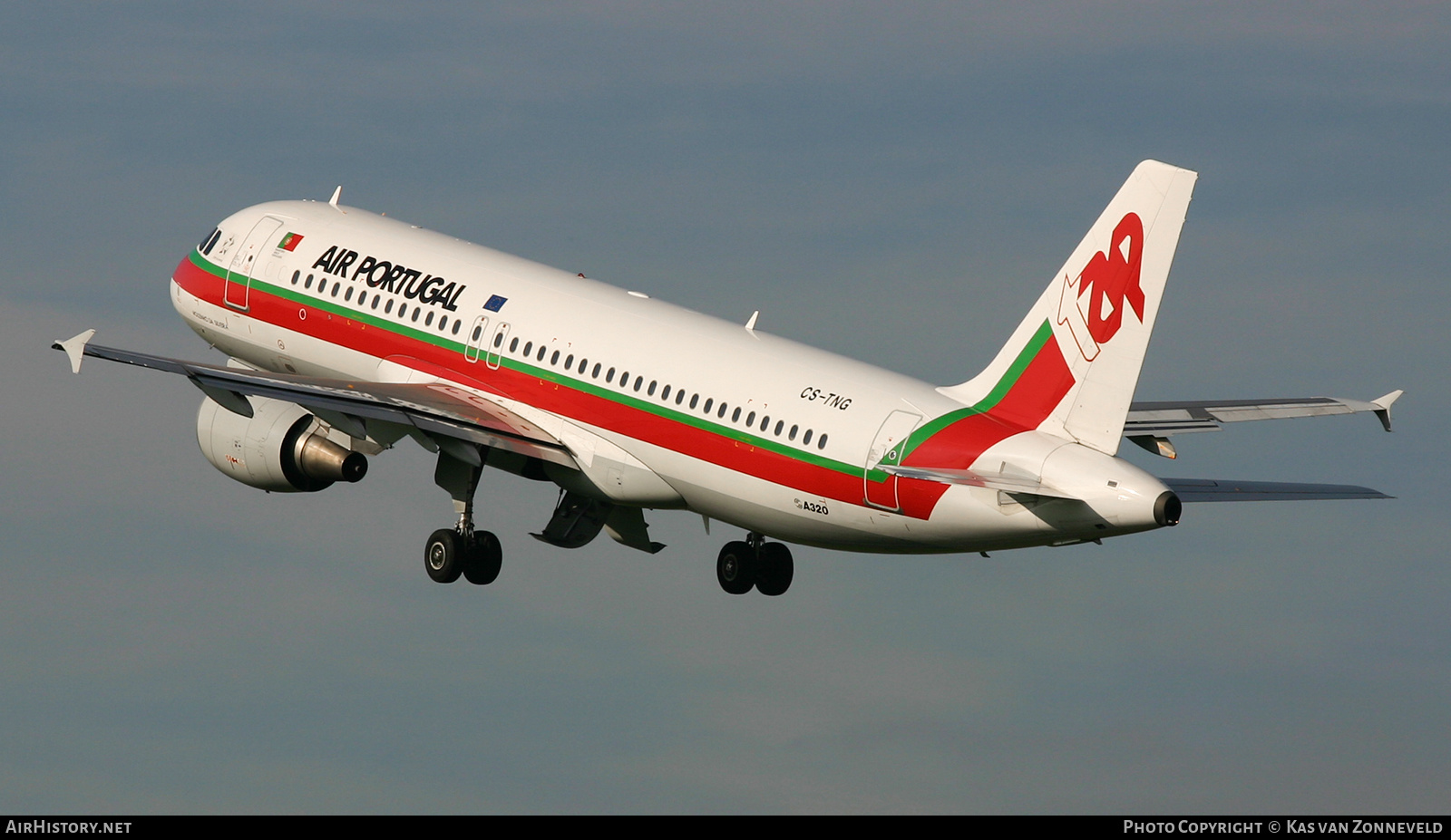 Aircraft Photo of CS-TNG | Airbus A320-214 | TAP Air Portugal | AirHistory.net #448374