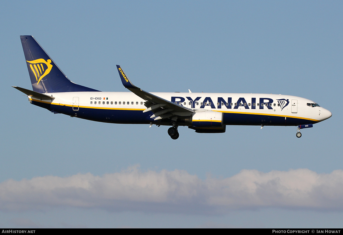 Aircraft Photo of EI-EKD | Boeing 737-8AS | Ryanair | AirHistory.net #448388