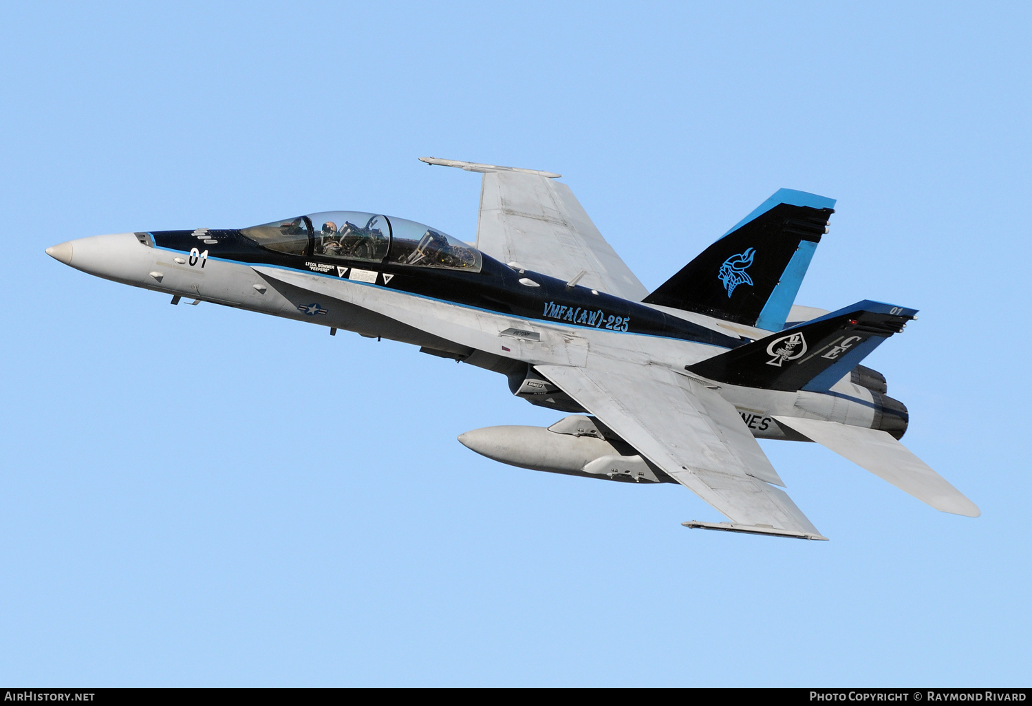 Aircraft Photo of 165680 | McDonnell Douglas F/A-18D Hornet | USA - Marines | AirHistory.net #448492