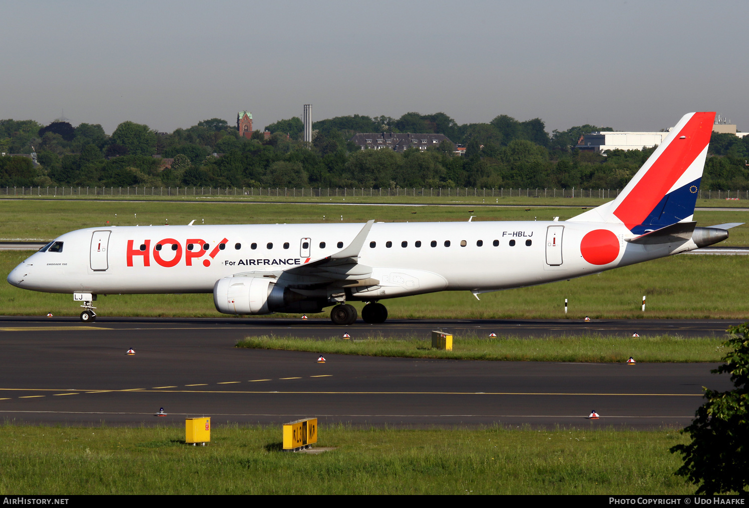 Aircraft Photo of F-HBLJ | Embraer 190STD (ERJ-190-100STD) | Hop! | AirHistory.net #448525