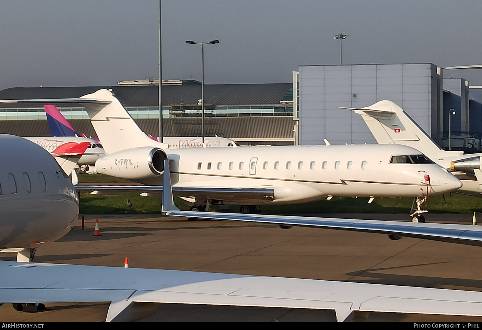 Aircraft Photo of C-FIPX | Bombardier Global Express (BD-700-1A10) | AirHistory.net #448551