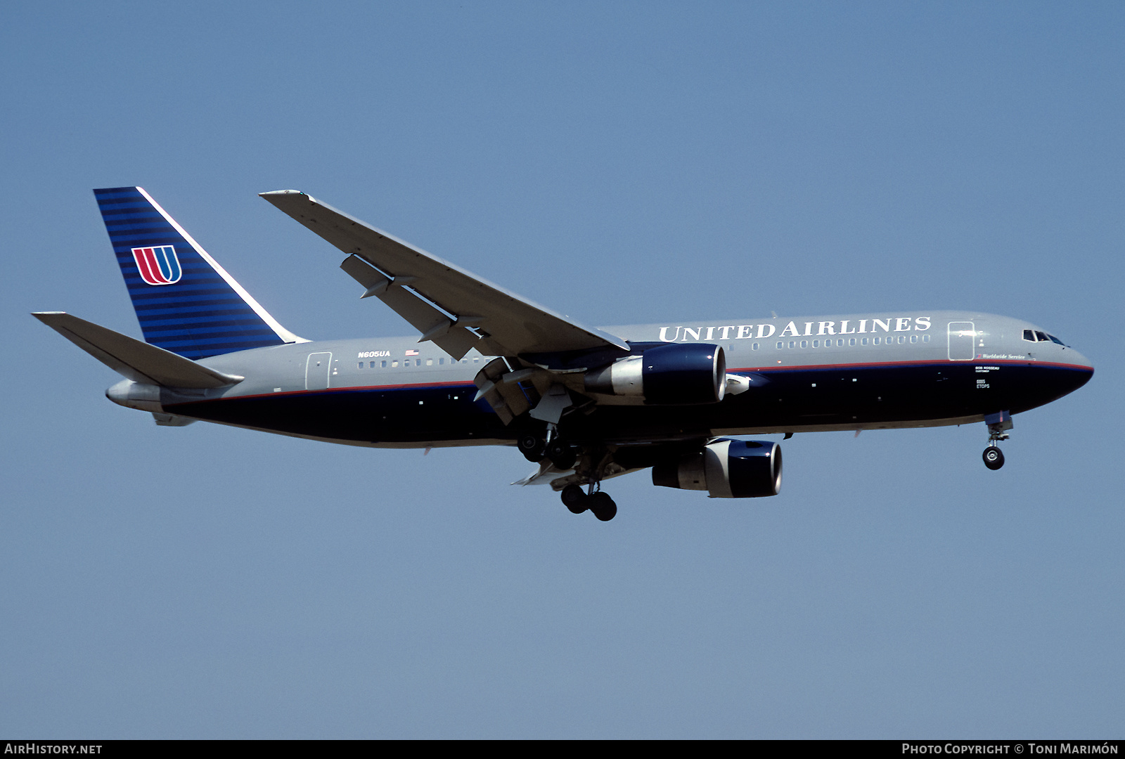 Aircraft Photo of N605UA | Boeing 767-222 | United Airlines | AirHistory.net #448626