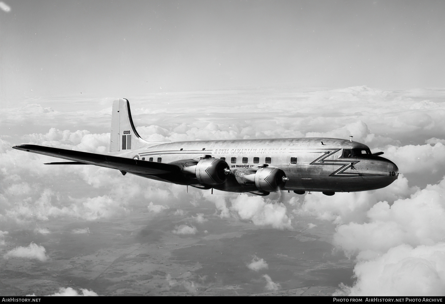 Aircraft Photo of 10000 | Canadair C-5 (CL-5) | Canada - Air Force | AirHistory.net #448661