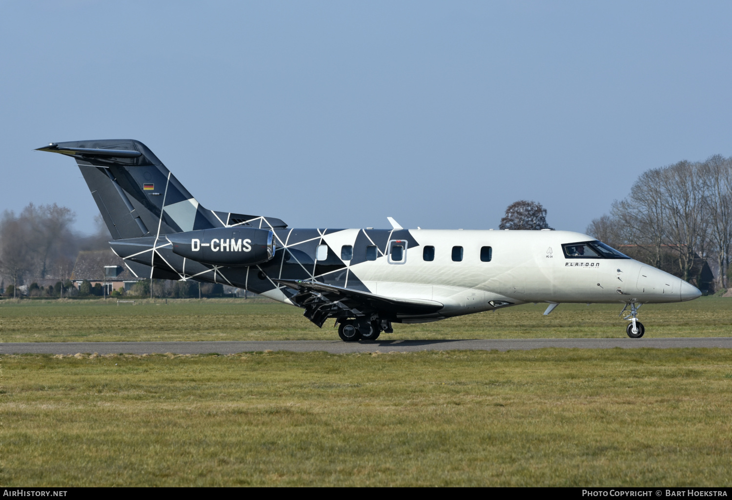 Aircraft Photo of D-CHMS | Pilatus PC-24 | Platoon Aviation | AirHistory.net #448908