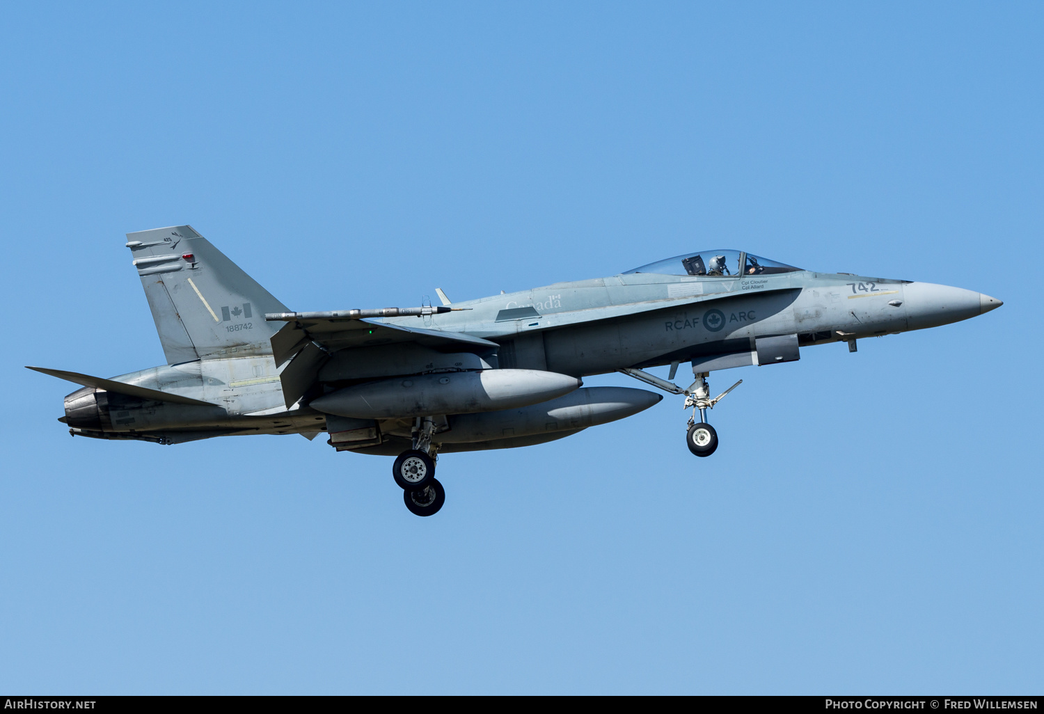 Aircraft Photo of 188742 | McDonnell Douglas CF-188 Hornet | Canada - Air Force | AirHistory.net #448923