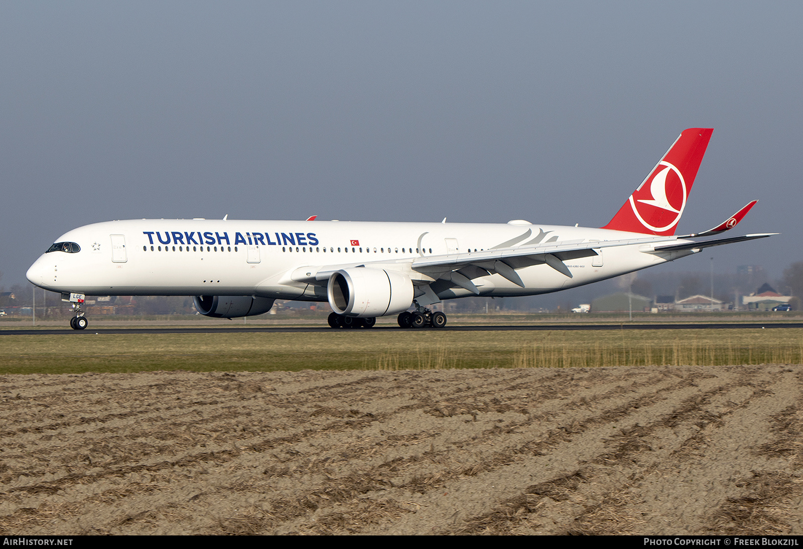 Aircraft Photo of TC-LGE | Airbus A350-941 | Turkish Airlines | AirHistory.net #449184