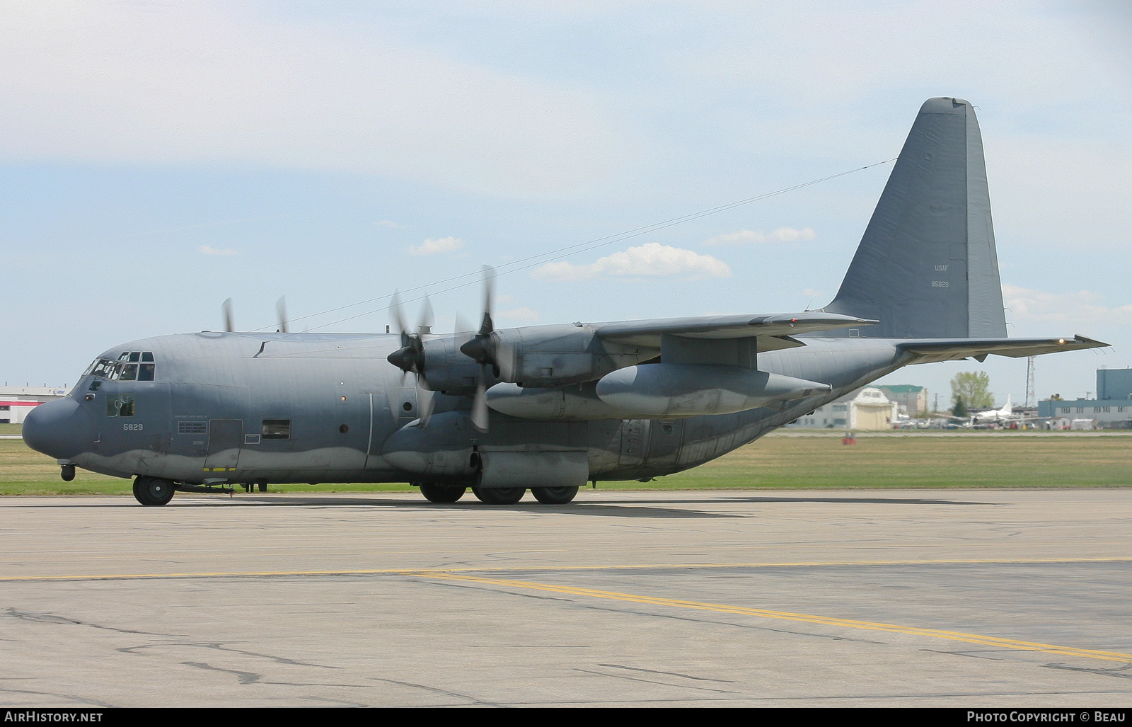 Aircraft Photo of 69-5829 / 95829 | Lockheed HC-130N Hercules (L-382) | USA - Air Force | AirHistory.net #449193