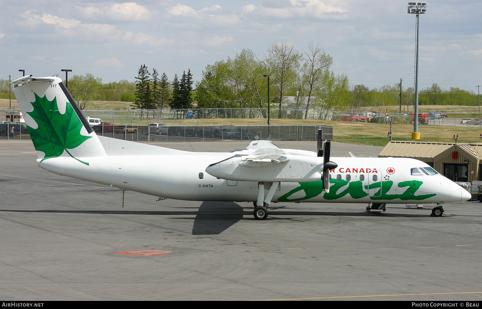 Aircraft Photo of C-GKTA | De Havilland Canada DHC-8-301 Dash 8 | Air Canada Jazz | AirHistory.net #449249