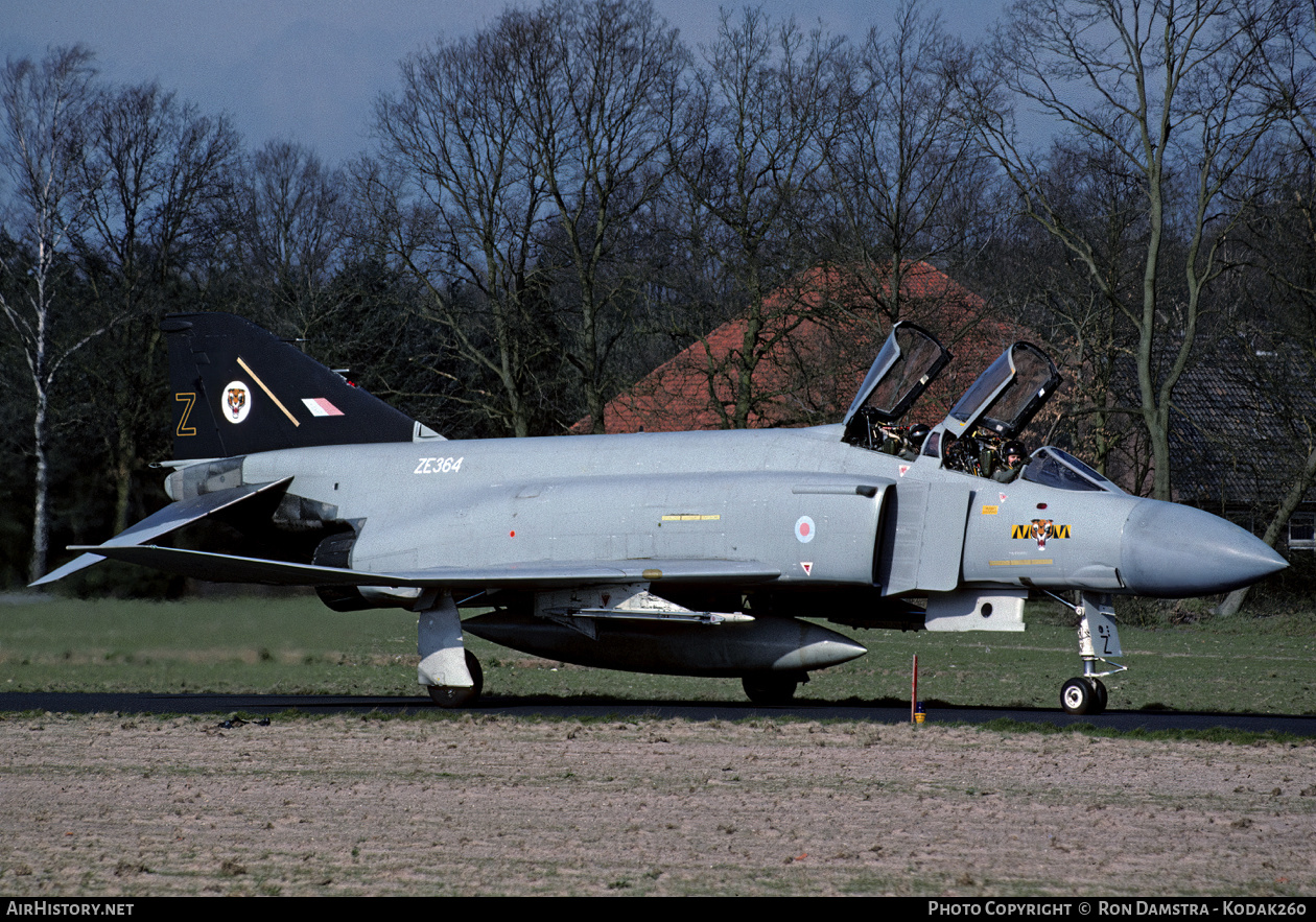 Aircraft Photo of ZE364 | McDonnell Douglas F-4J(UK) Phantom | UK - Air Force | AirHistory.net #449301