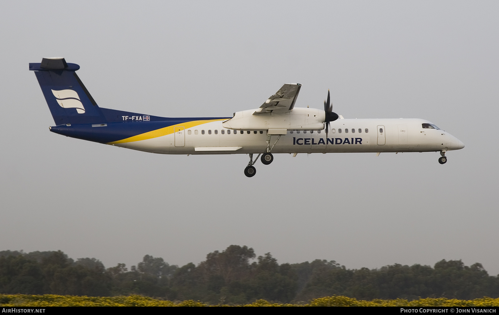 Aircraft Photo of TF-FXA | Bombardier DHC-8-402 Dash 8 | Icelandair | AirHistory.net #449330