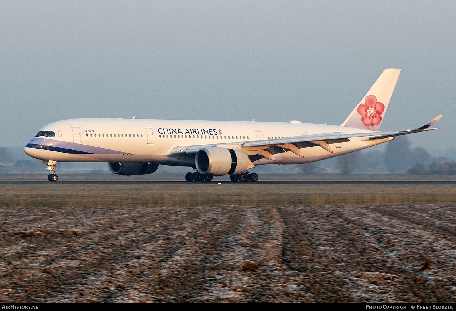 Aircraft Photo of B-18912 | Airbus A350-941 | China Airlines | AirHistory.net #449373