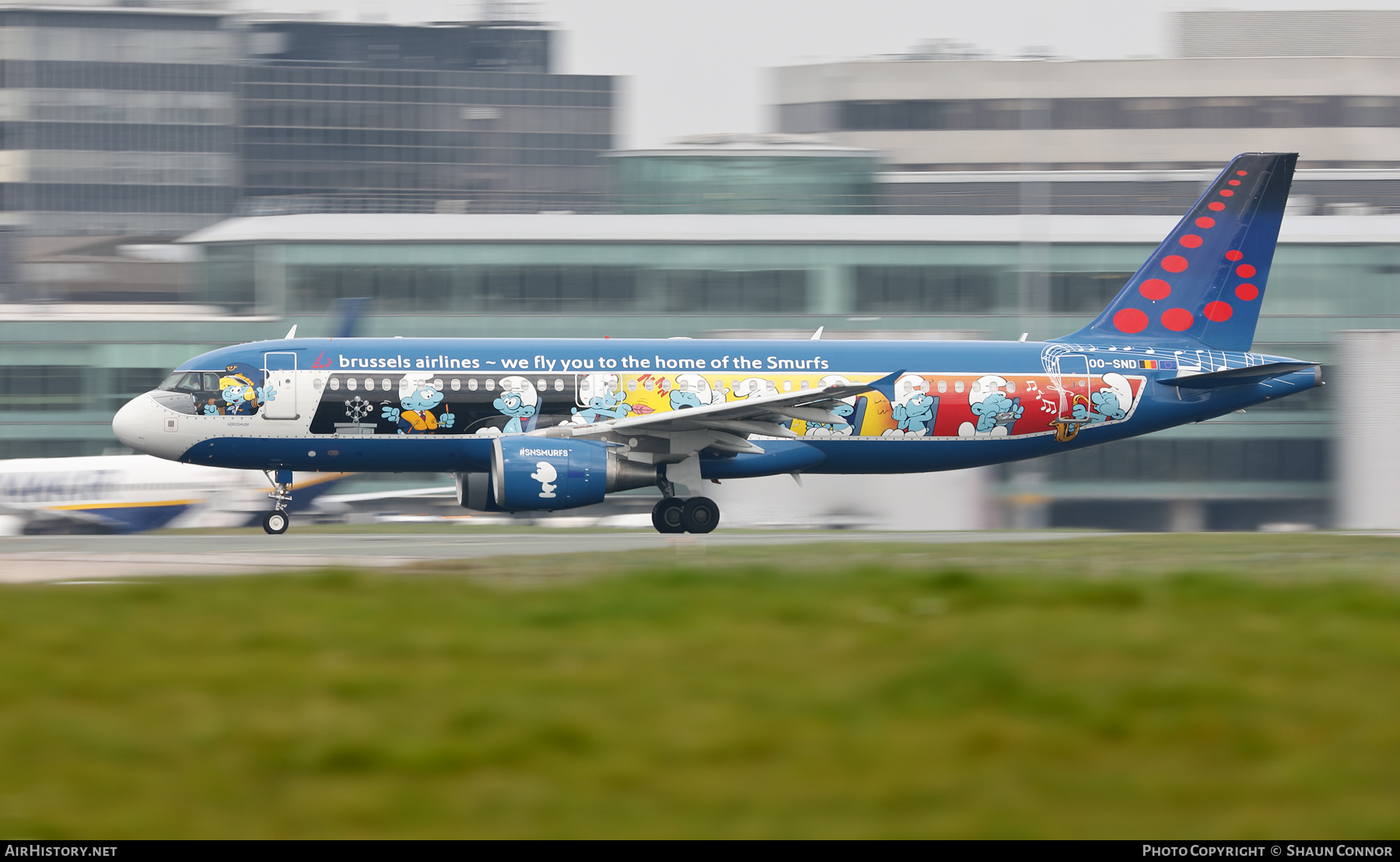 Aircraft Photo of OO-SND | Airbus A320-214 | Brussels Airlines | AirHistory.net #449382