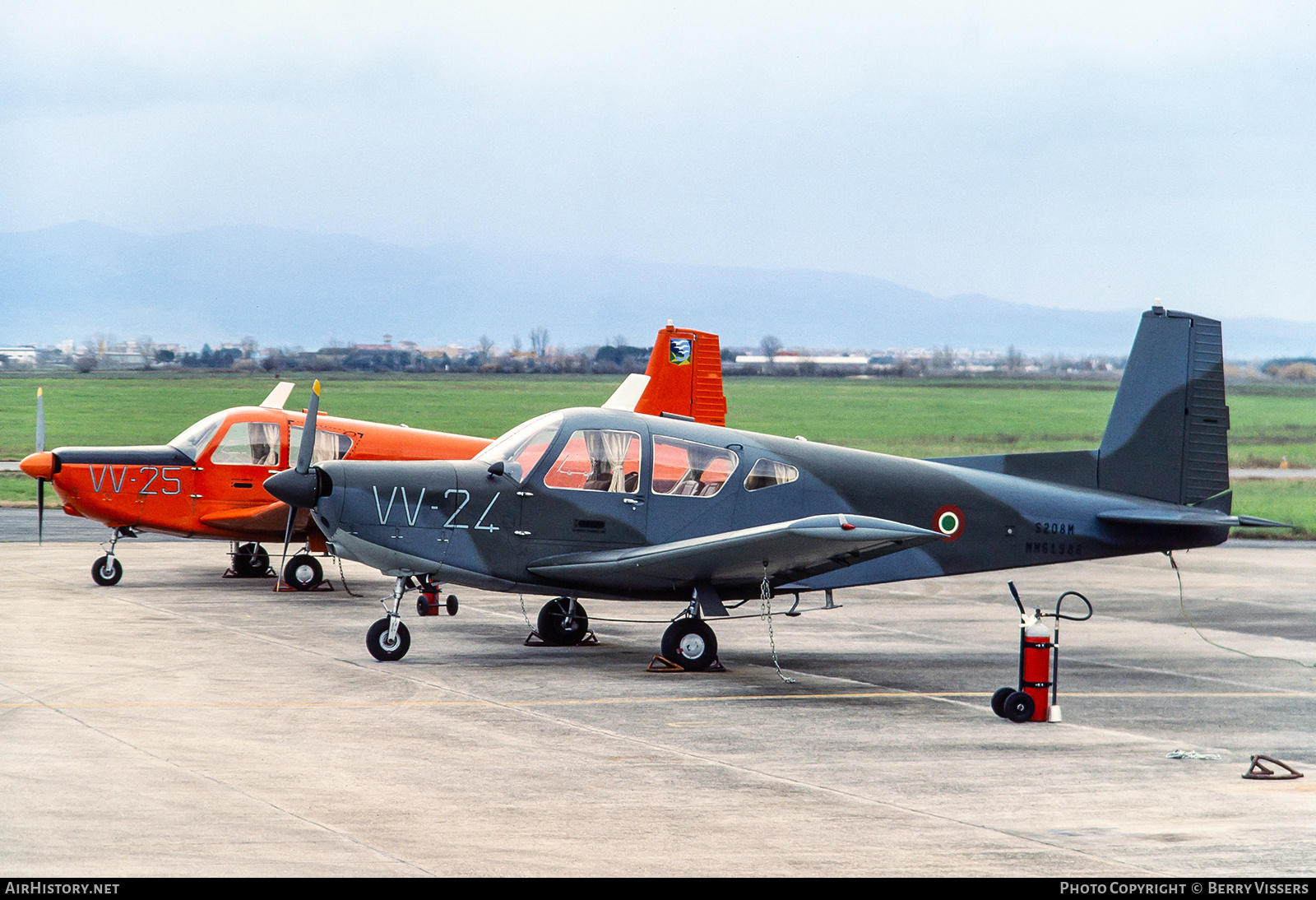 Aircraft Photo of MM61986 | SIAI-Marchetti S-208M | Italy - Air Force | AirHistory.net #449396