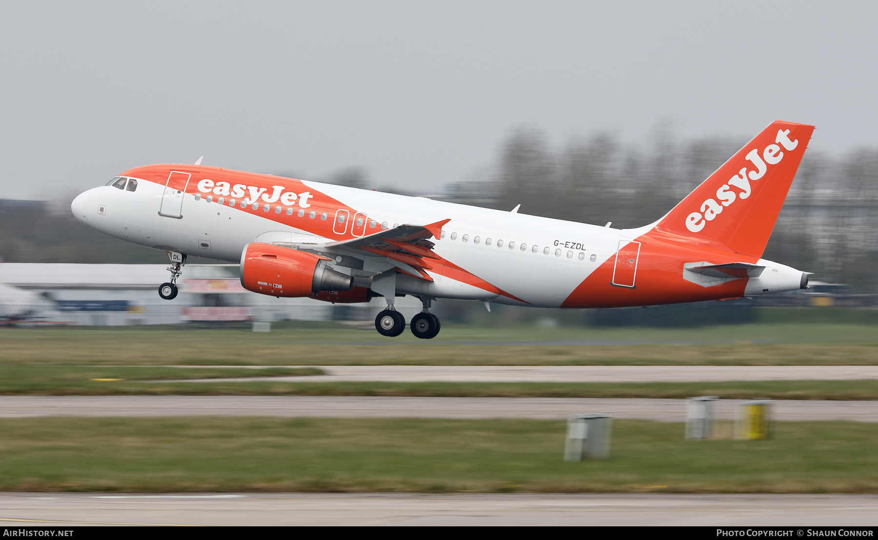 Aircraft Photo of G-EZDL | Airbus A319-111 | EasyJet | AirHistory.net #449421