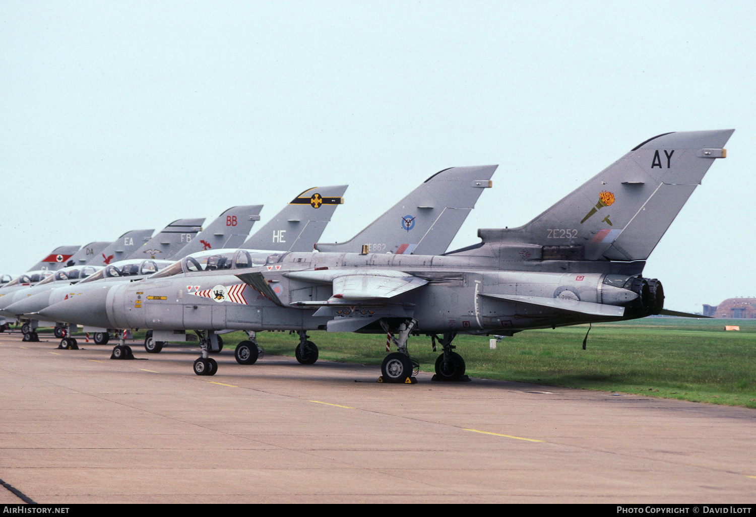 Aircraft Photo of ZE252 | Panavia Tornado F3 | UK - Air Force | AirHistory.net #449504