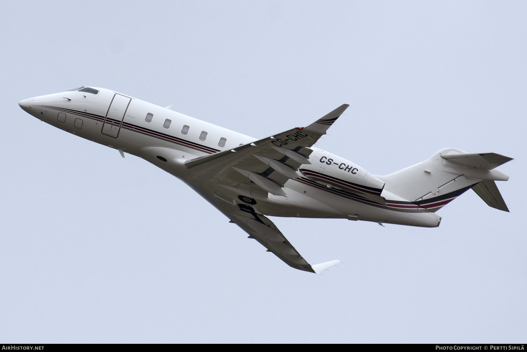 Aircraft Photo of CS-CHC | Bombardier Challenger 350 (BD-100-1A10) | AirHistory.net #449517