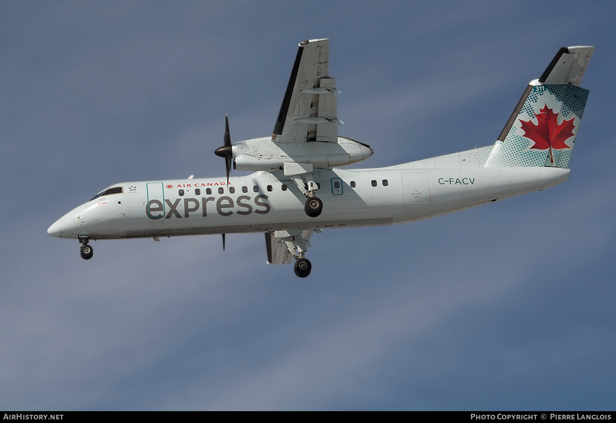 Aircraft Photo of C-FACV | De Havilland Canada DHC-8-311A Dash 8 | Air Canada Express | AirHistory.net #449551