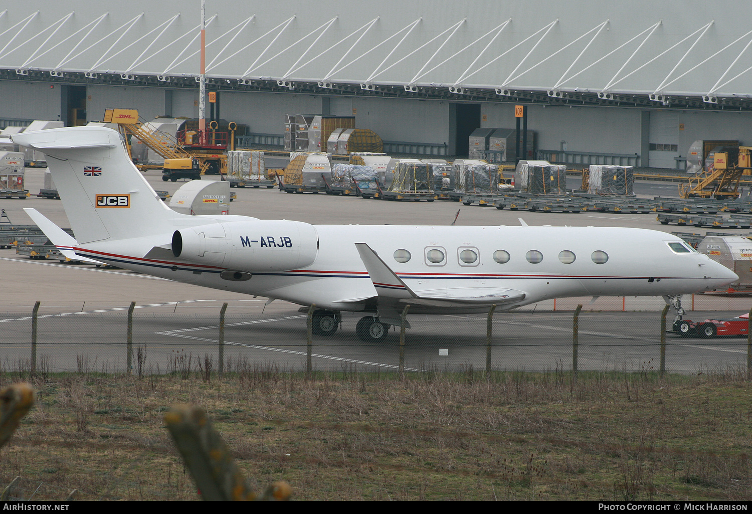Aircraft Photo of M-ARJB | Gulfstream Aerospace G650 (G-VI) | JCB - J.C. Bamford Excavators | AirHistory.net #449573