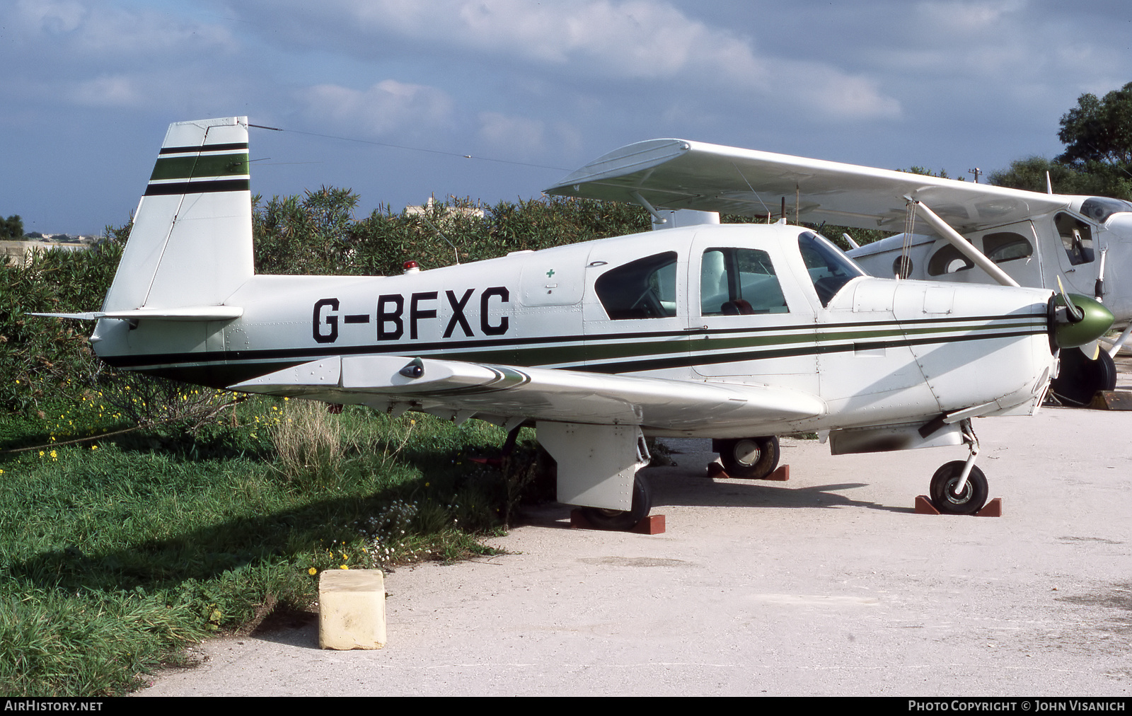 Aircraft Photo of G-BFXC | Mooney M-20C | AirHistory.net #449646