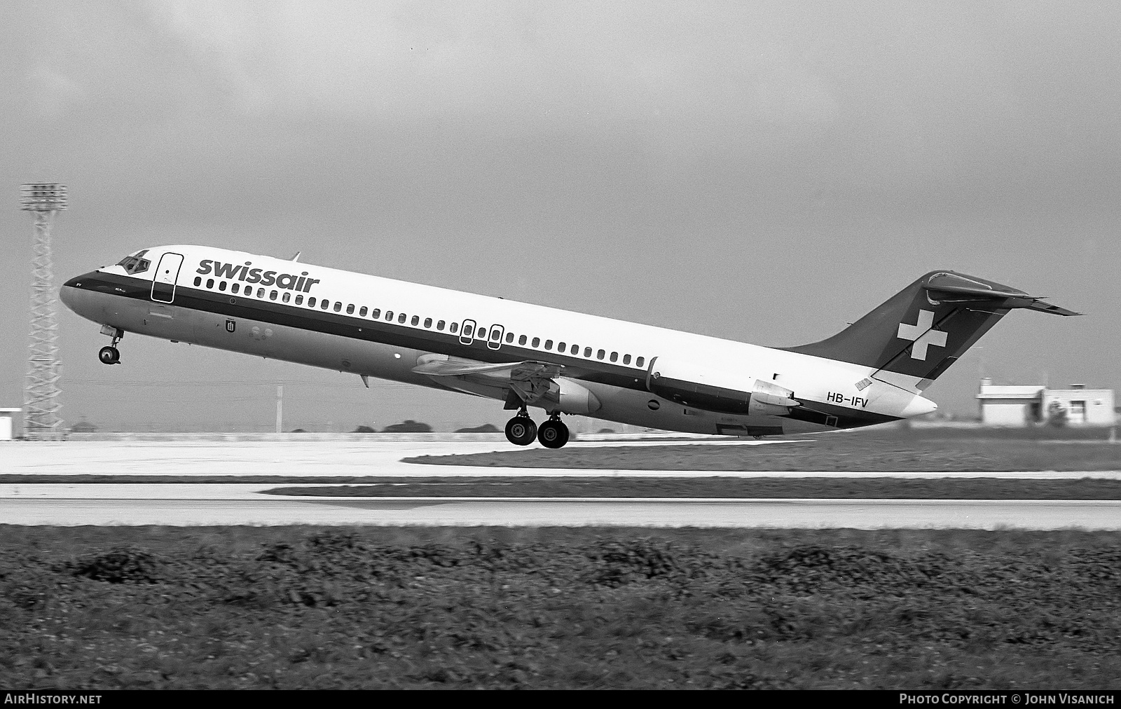 Aircraft Photo of HB-IFV | McDonnell Douglas DC-9-32 | Swissair | AirHistory.net #449649