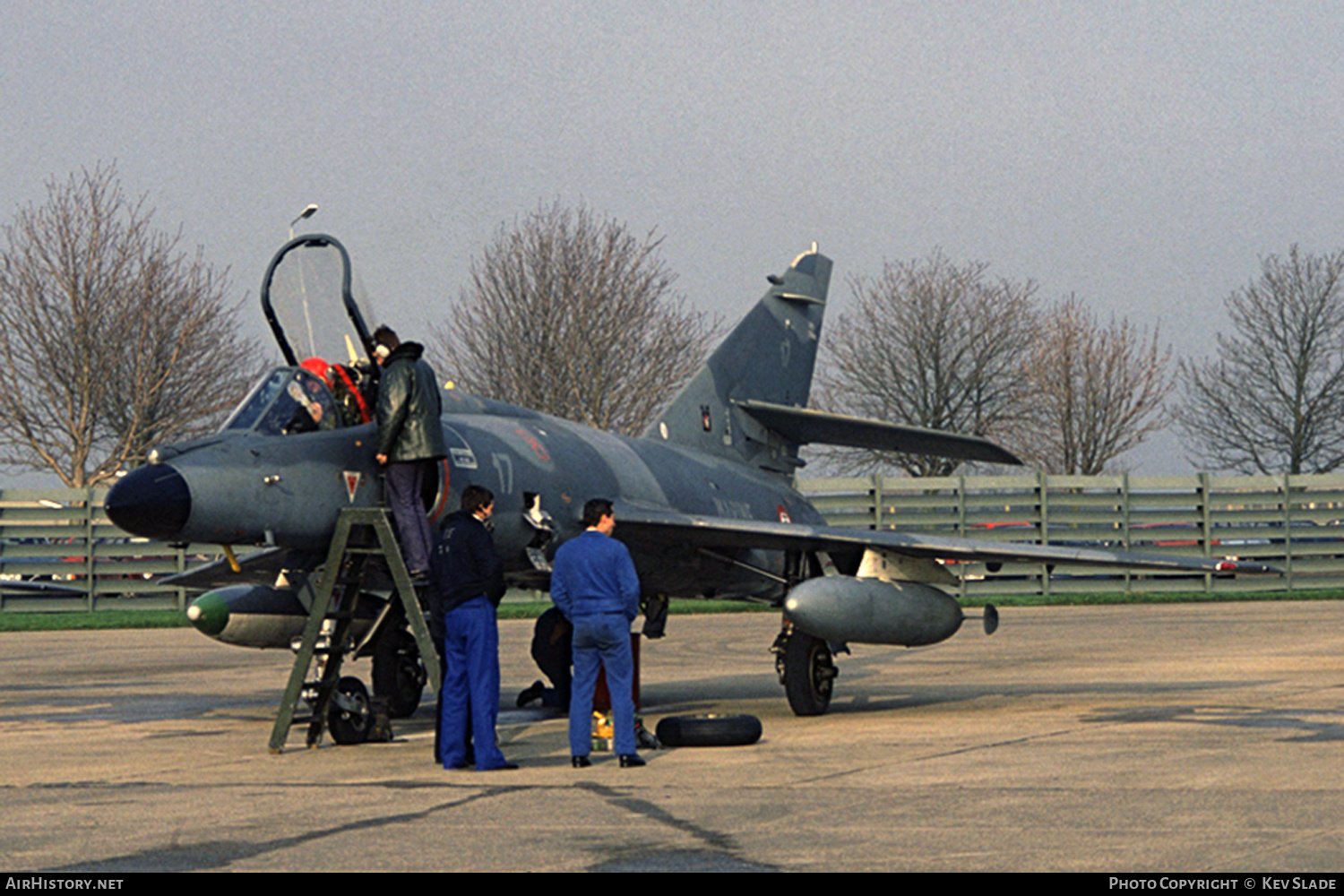 Aircraft Photo of 17 | Dassault Super Etendard | France - Navy | AirHistory.net #449689